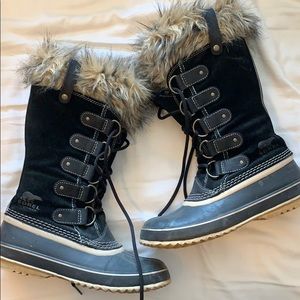 Sorel Joan of Arctic Boots - Black Size 9